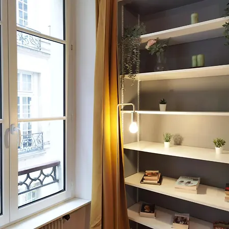 Calm 60m2 Near Notre-dame And Seine 2bdrs N4-4b *