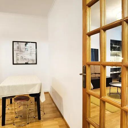 Calm 60m2 Near Notre-dame And Seine 2bdrs N4-4b * Parigi