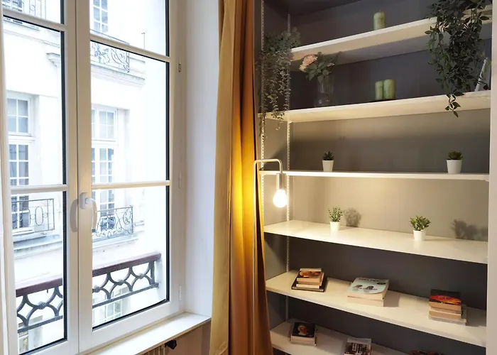 Calm 60m2 Near Notre-dame And Seine 2bdrs N4-4b *