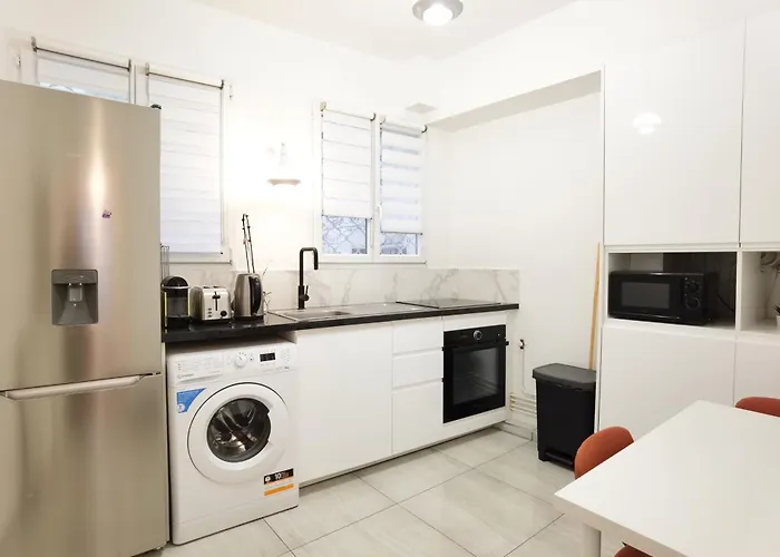 Calm 60m2 Near Notre-dame And Seine 2bdrs N4-4b 파리